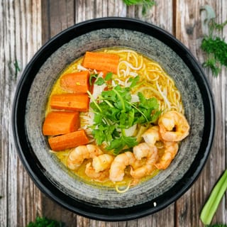 Curry Shrimp with Noodle
