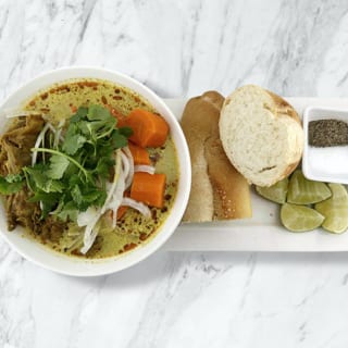 Curry Chicken with Bread